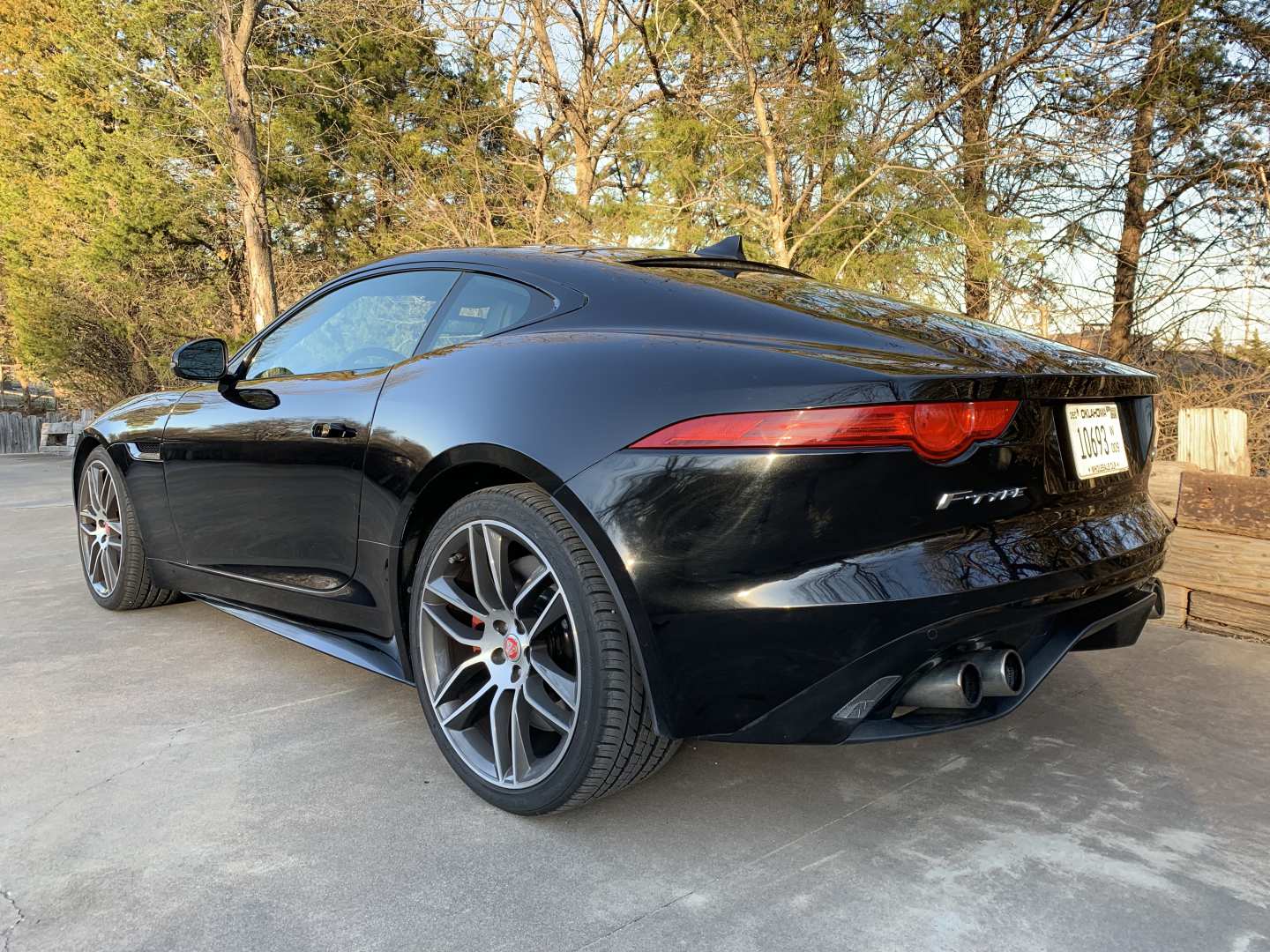 1st Image of a 2015 JAGUAR F-TYPE