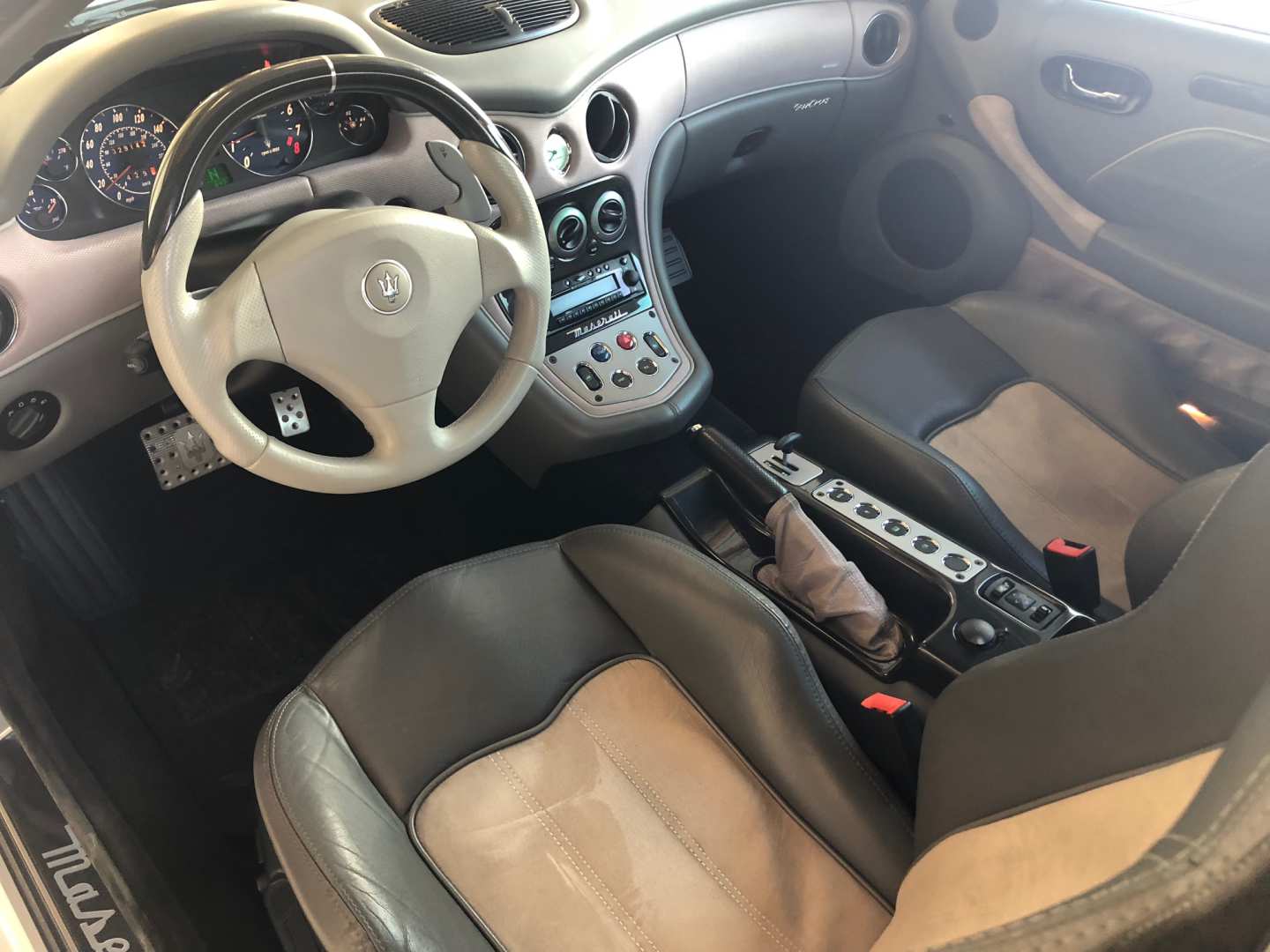 7th Image of a 2005 MASERATI GRANTURISMO