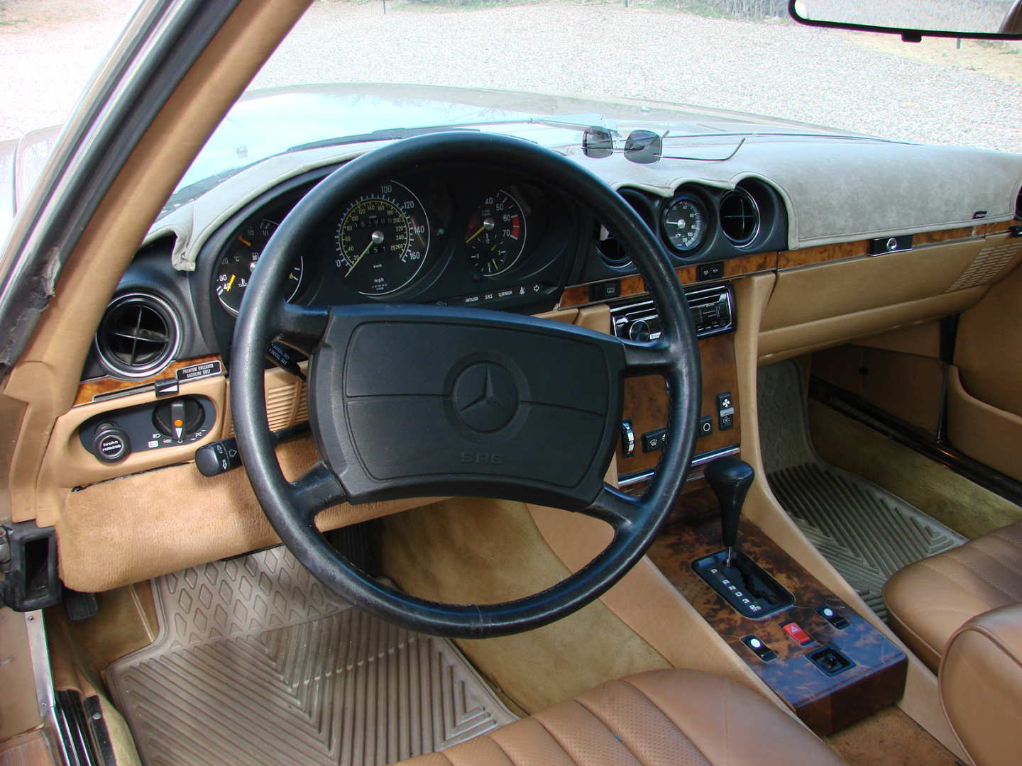 5th Image of a 1986 MERCEDES-BENZ 560 560SL