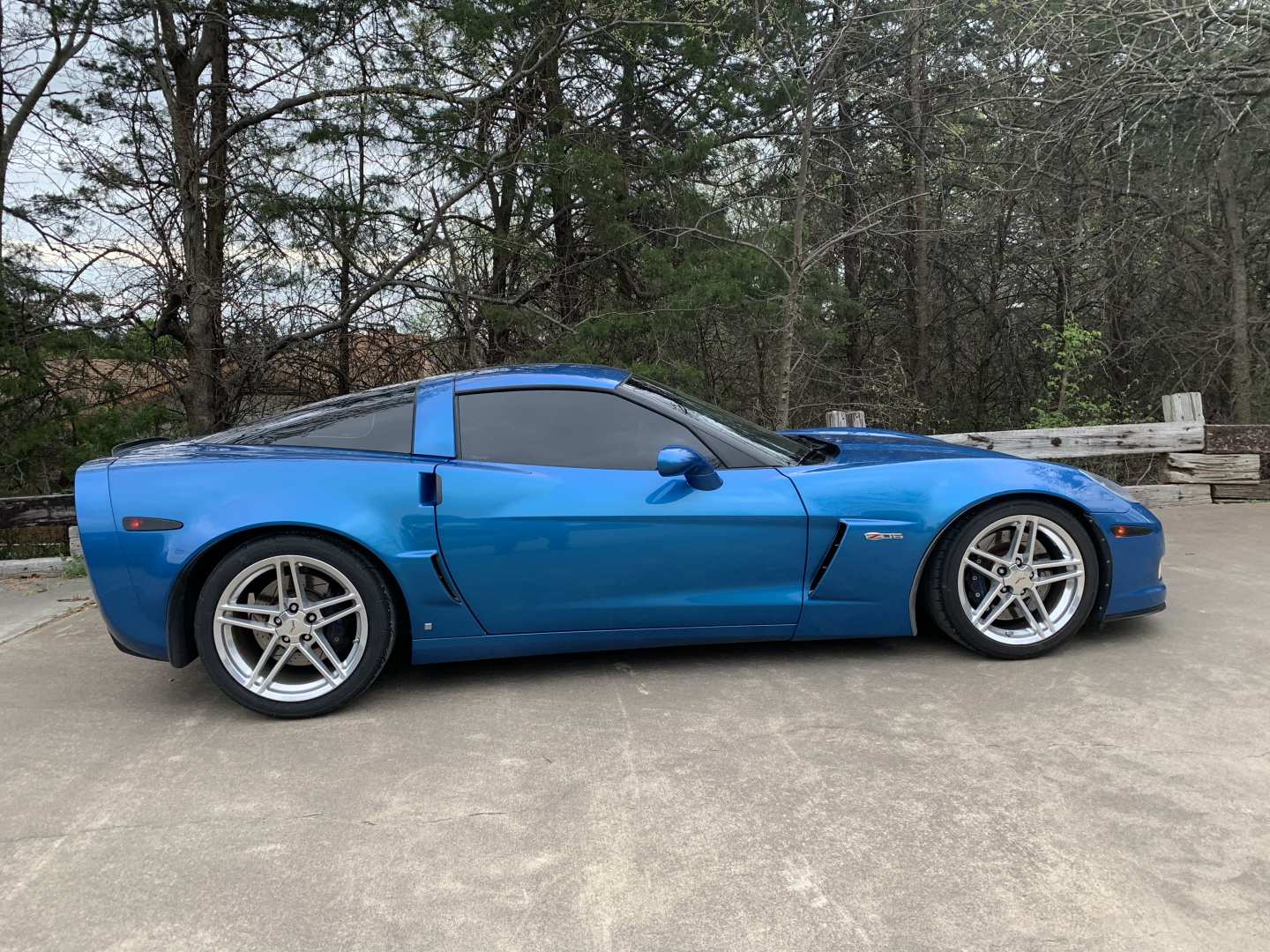 2nd Image of a 2008 CHEVROLET CORVETTE Z06