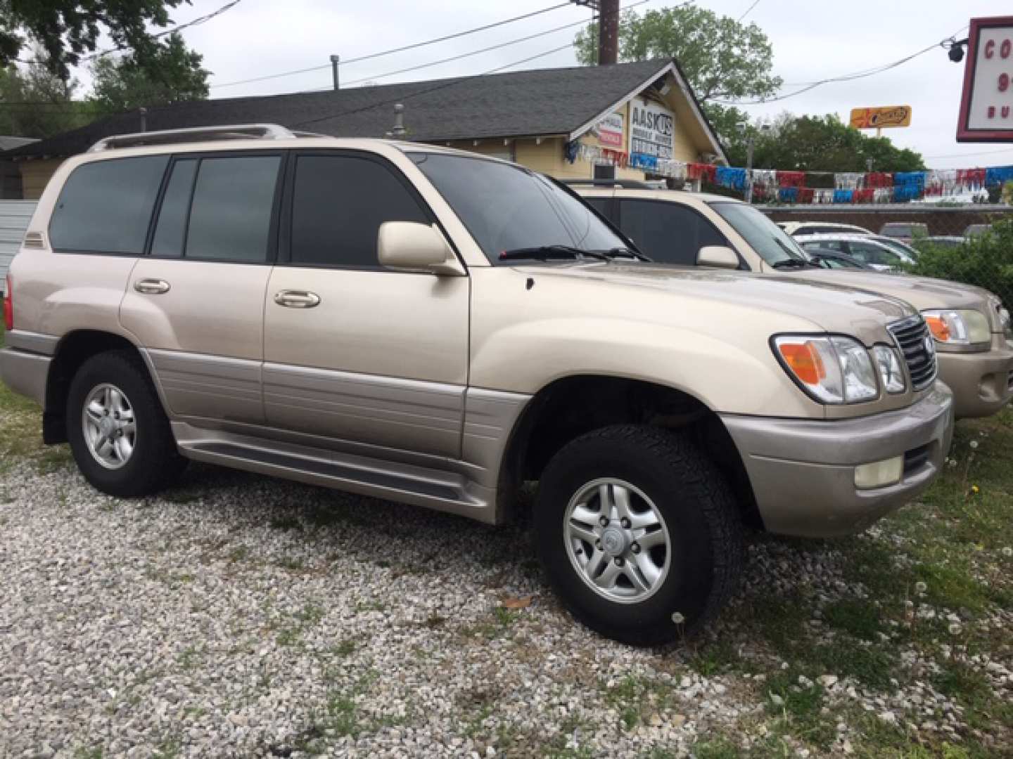 0th Image of a 2002 LEXUS LX 470