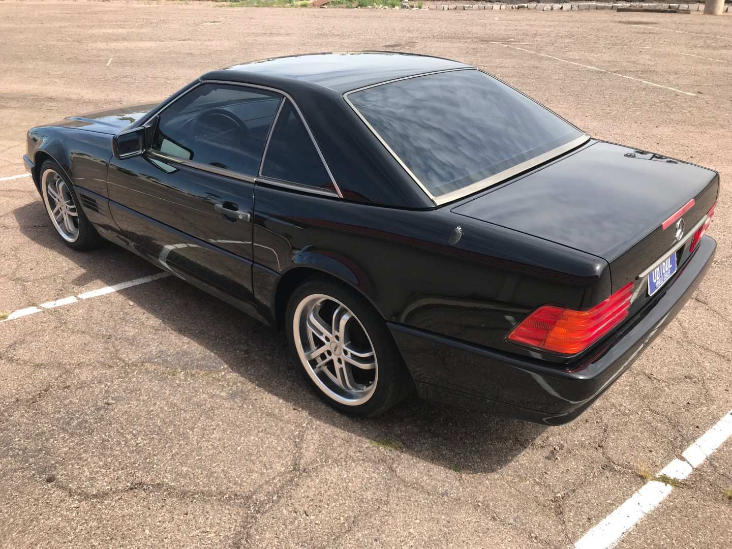 3rd Image of a 1994 MERCEDES-BENZ SL-CLASS SL320