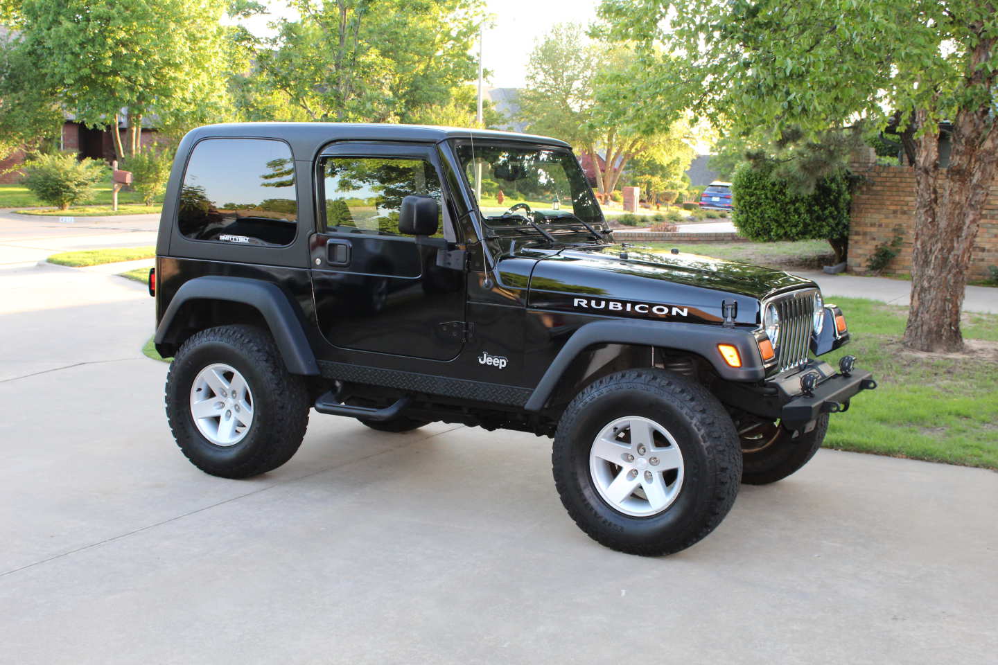 2nd Image of a 2004 JEEP WRANGLER RUBICON