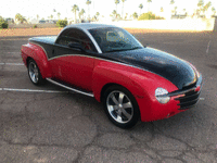 Image 4 of 8 of a 2003 CHEVROLET SSR LS