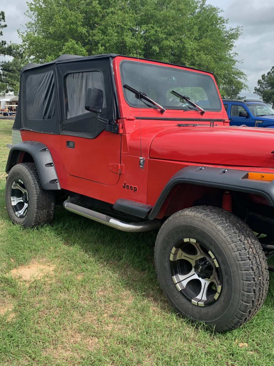 2nd Image of a 1989 JEEP WRANGLER