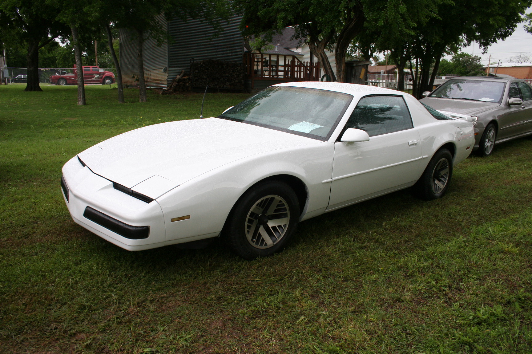 1st Image of a 1989 PONTIAC FIREBIRD