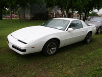 Image 2 of 7 of a 1989 PONTIAC FIREBIRD