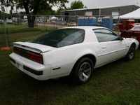 Image 6 of 7 of a 1989 PONTIAC FIREBIRD