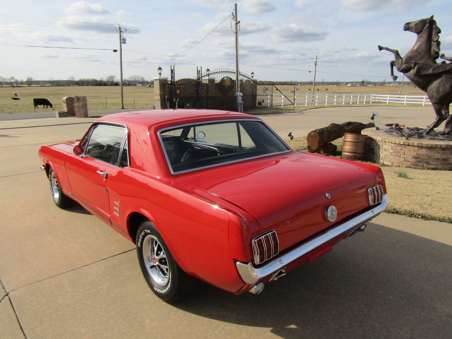 4th Image of a 1966 FORD MUSTANG