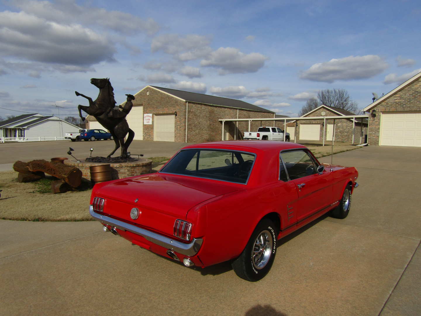 5th Image of a 1966 FORD MUSTANG