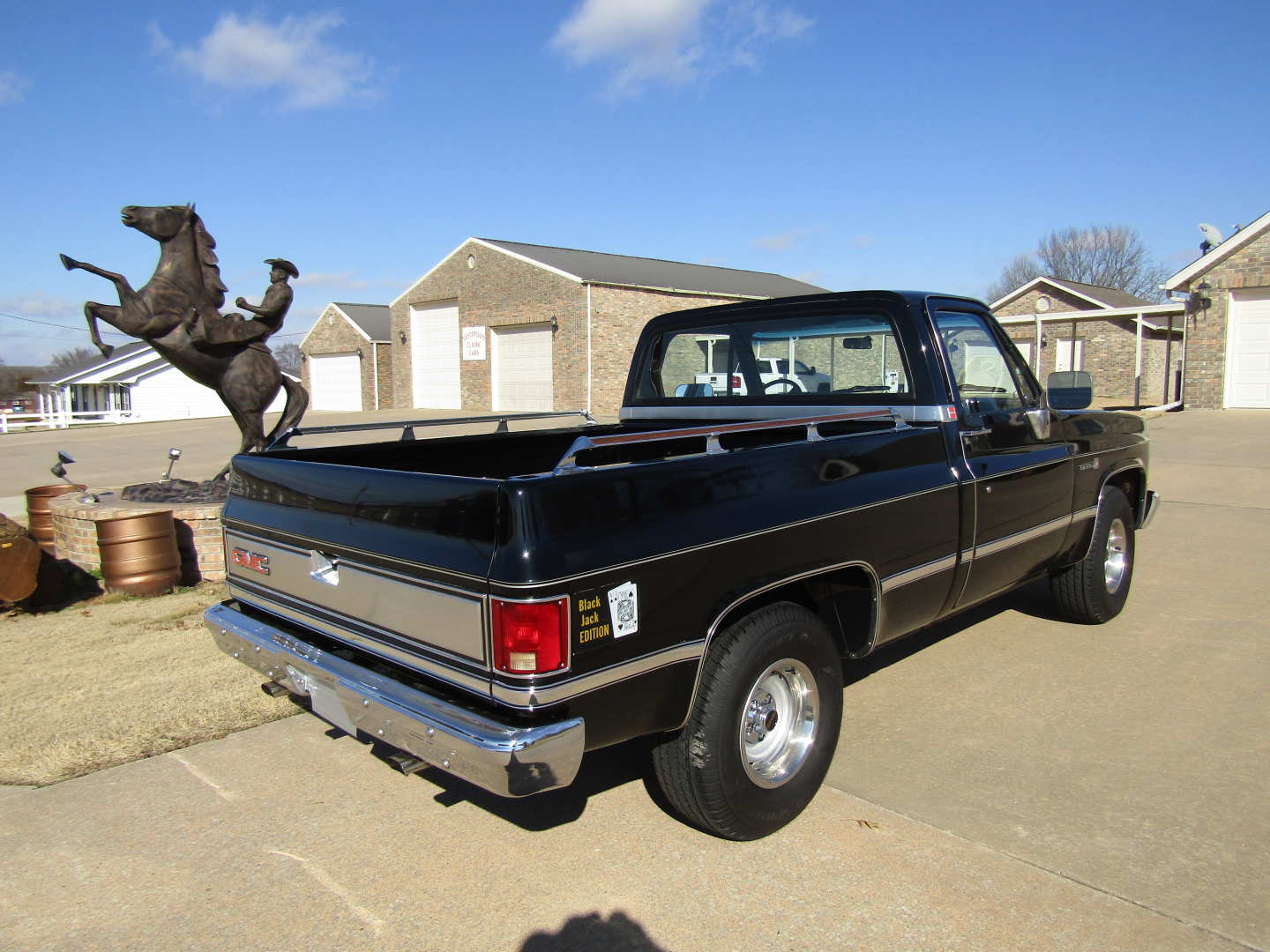 3rd Image of a 1984 GMC C1500