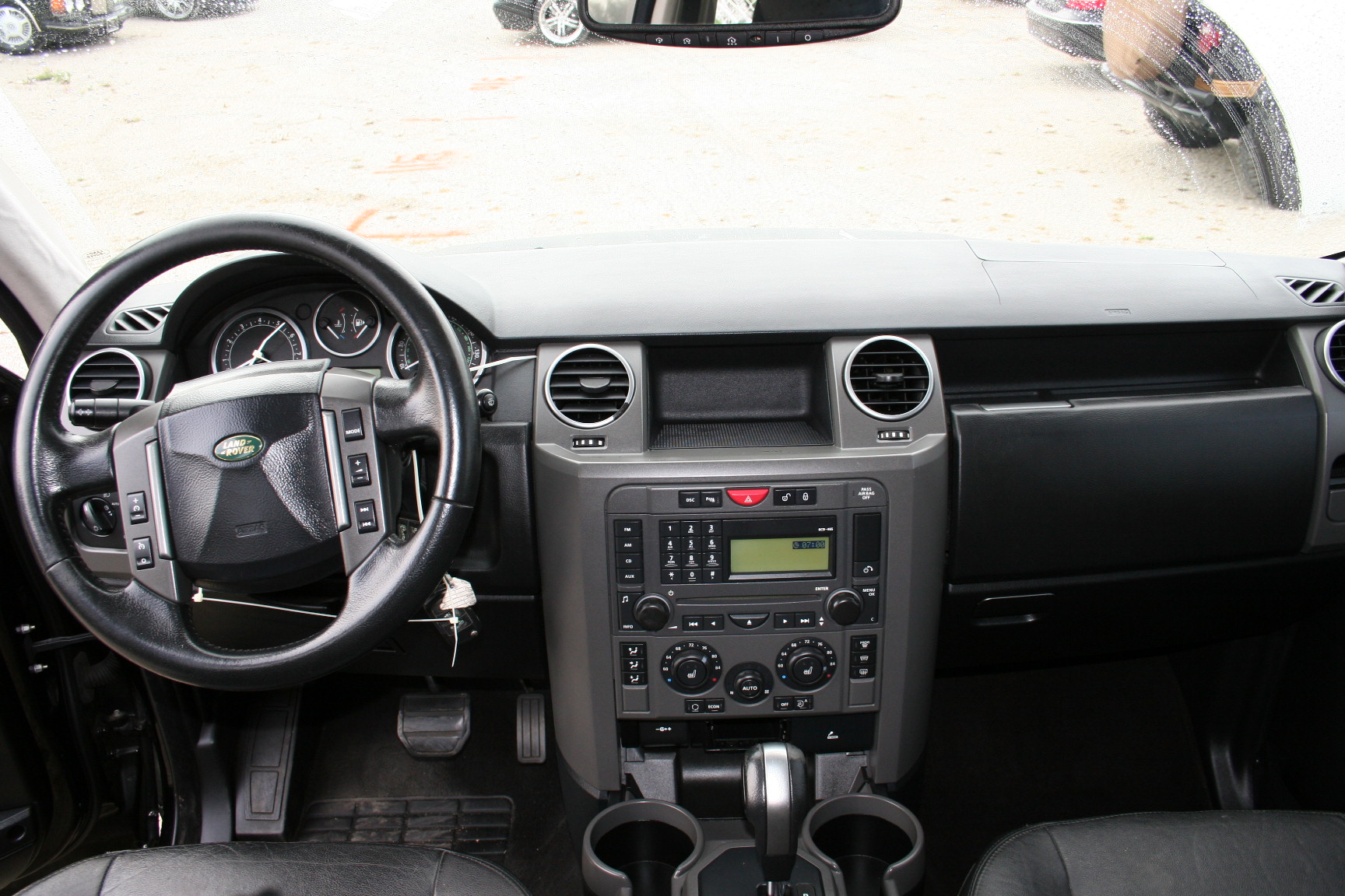 5th Image of a 2006 LAND ROVER LR3