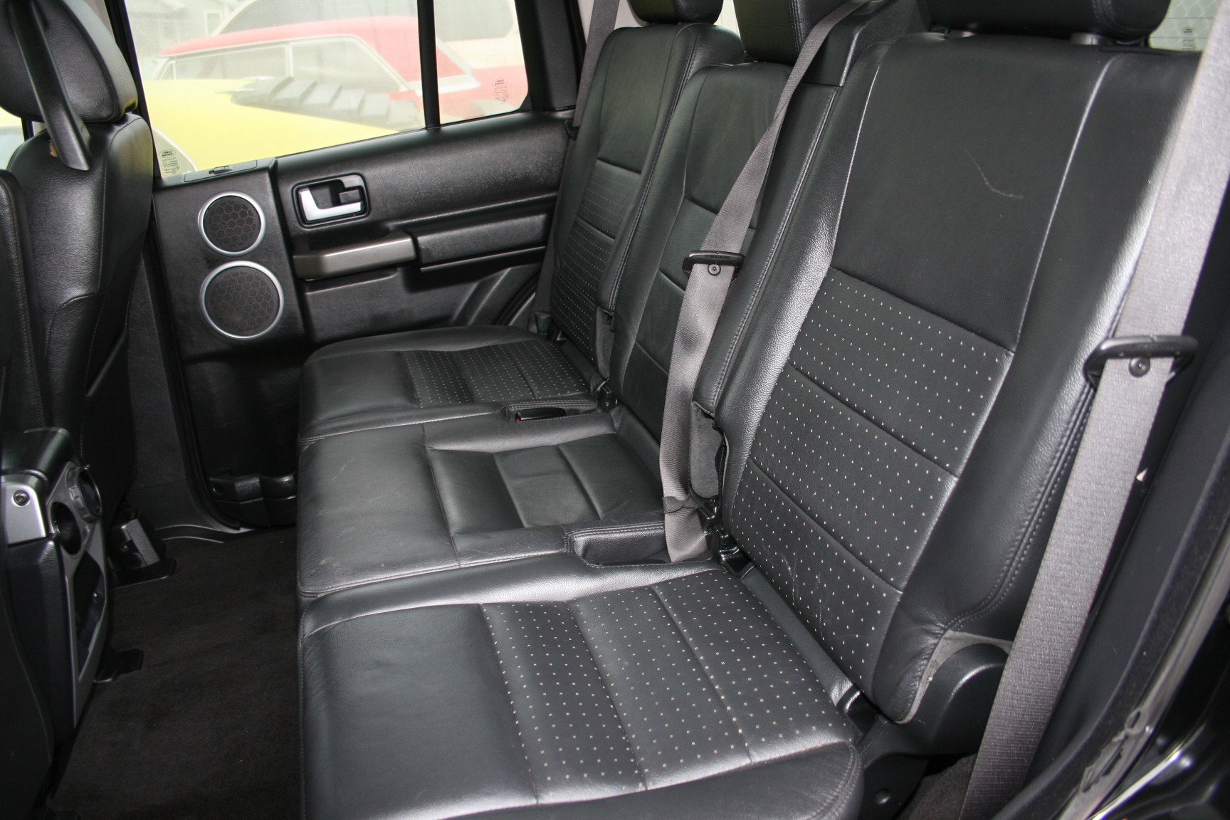 7th Image of a 2006 LAND ROVER LR3