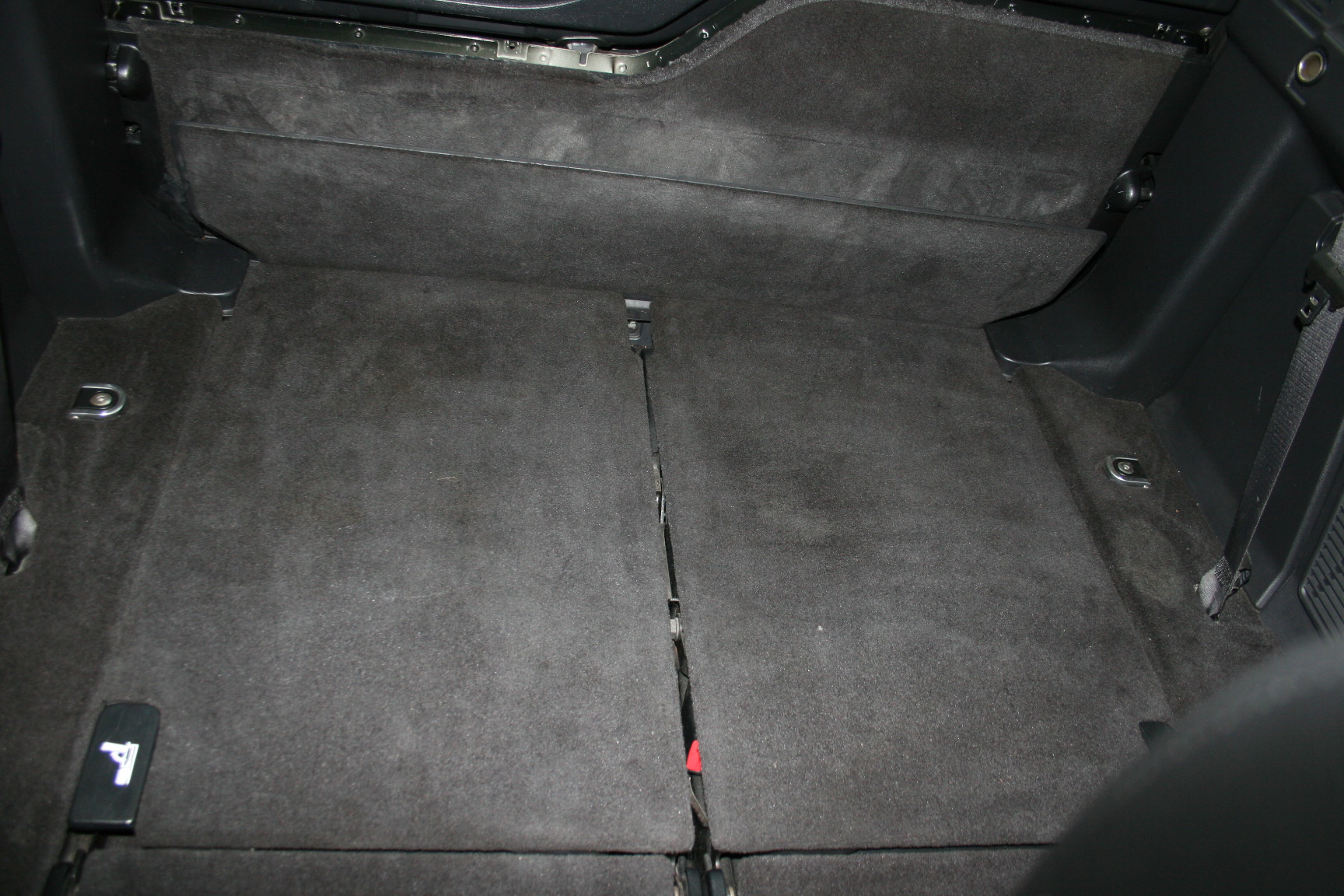 13th Image of a 2006 LAND ROVER LR3
