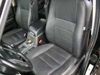 Image 7 of 16 of a 2006 LAND ROVER LR3