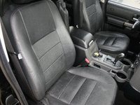 Image 9 of 16 of a 2006 LAND ROVER LR3