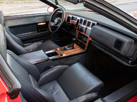 Image 3 of 6 of a 1987 CHEVROLET CORVETTE