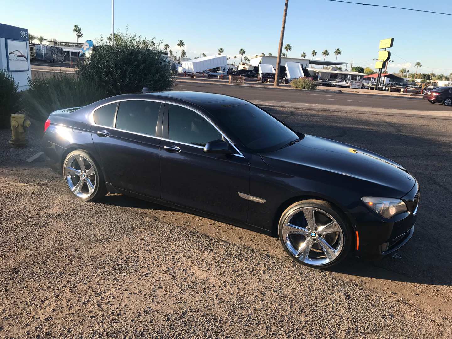 3rd Image of a 2011 BMW 7 SERIES 750I ACTIVEHYBRID