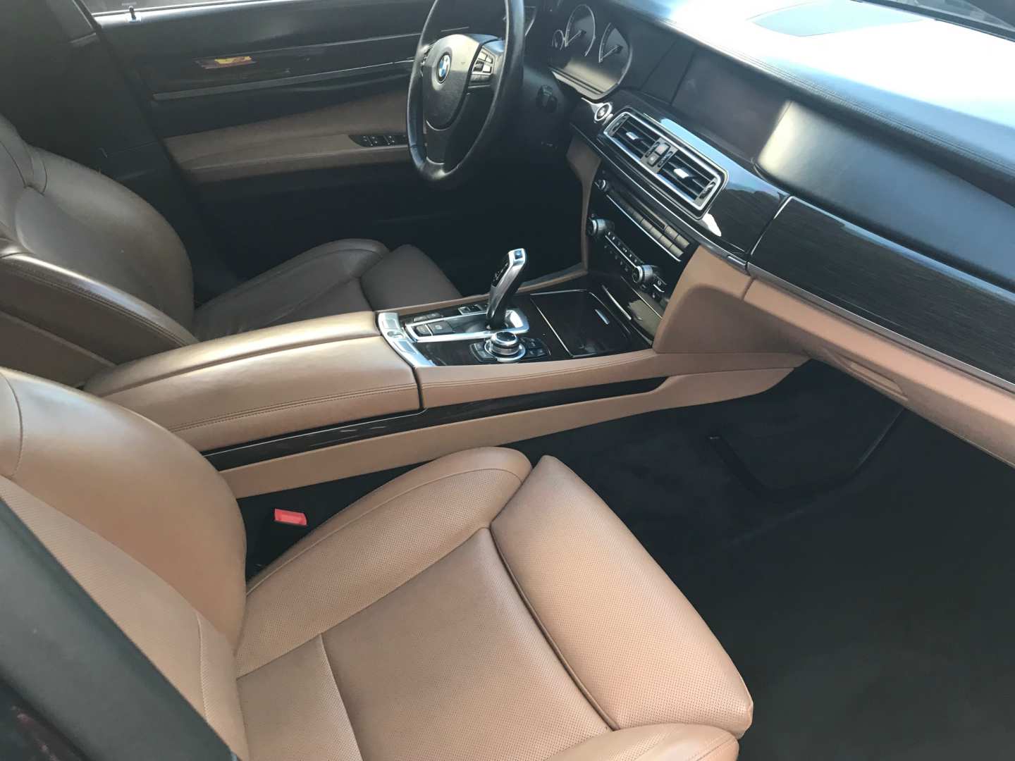 7th Image of a 2011 BMW 7 SERIES 750I ACTIVEHYBRID