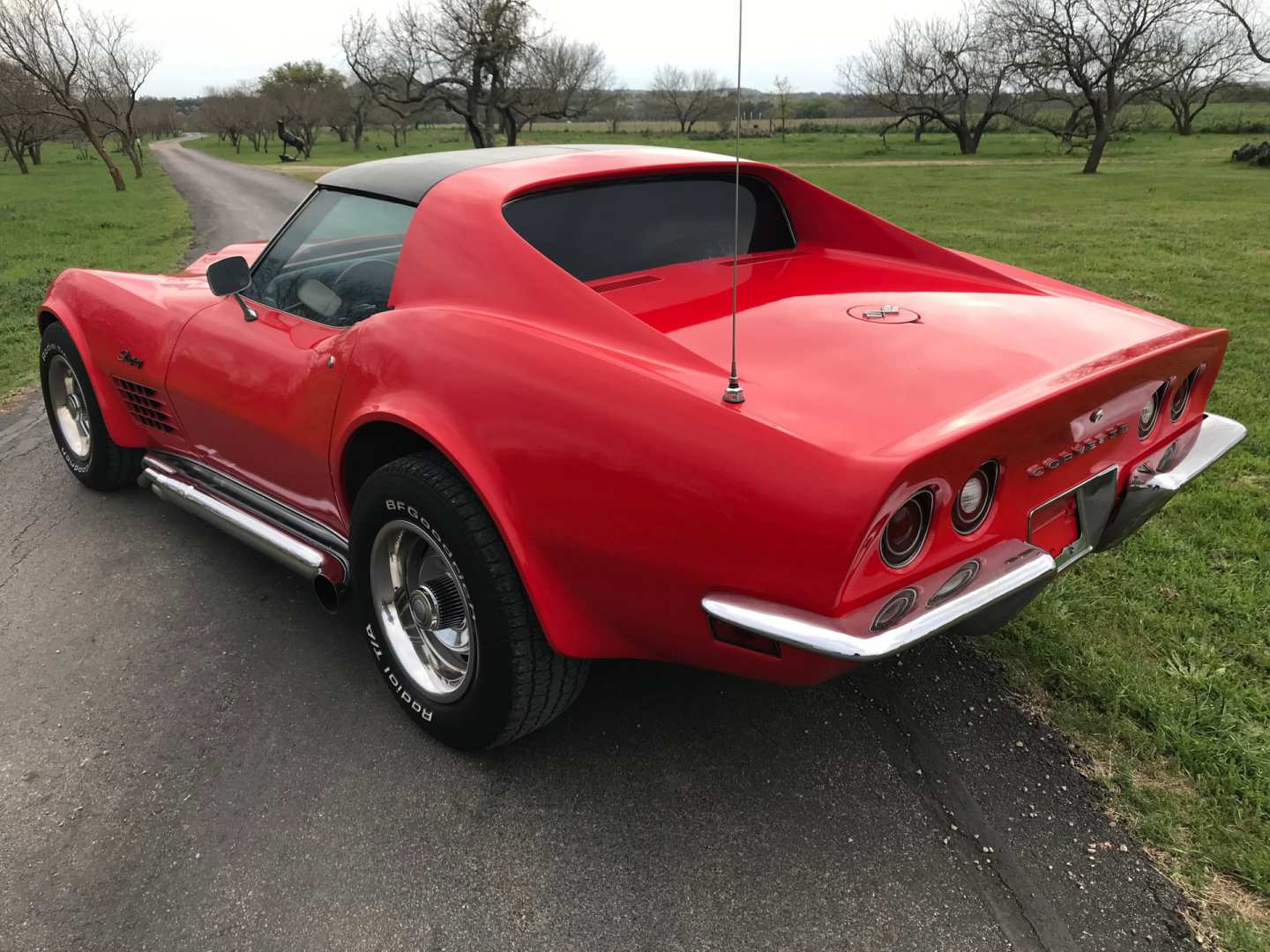 2nd Image of a 1972 CHEVROLET CORVETTE