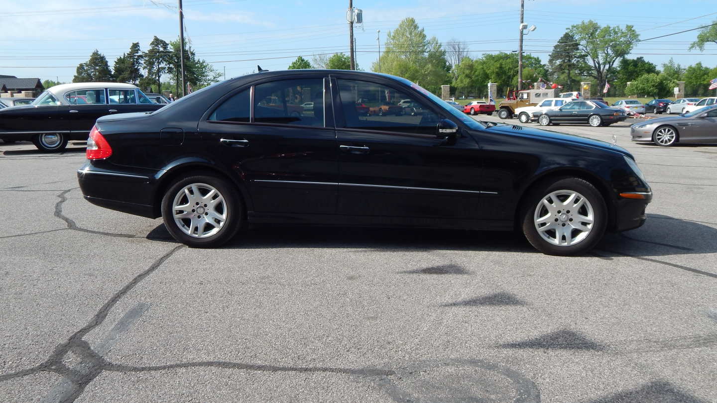 5th Image of a 2007 MERCEDES-BENZ E-CLASS E320 CDI