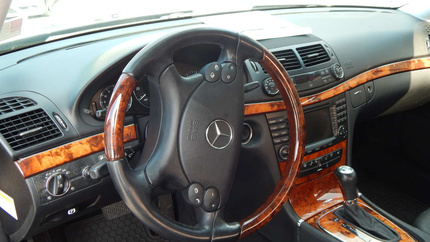 8th Image of a 2007 MERCEDES-BENZ E-CLASS E320 CDI