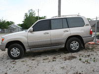 Image 3 of 14 of a 2000 LEXUS LX 470