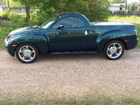 Image 4 of 8 of a 2005 CHEVROLET SSR
