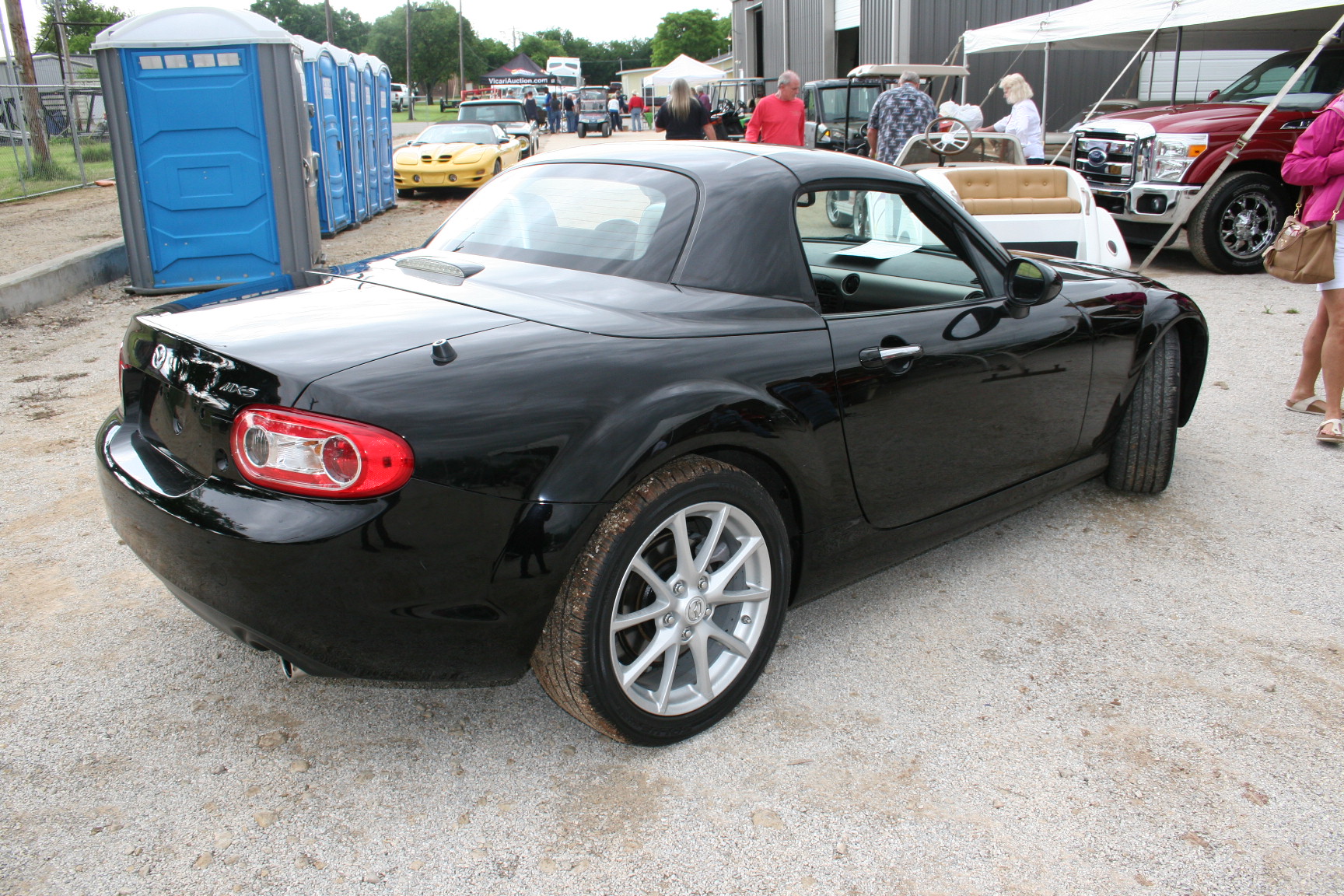 8th Image of a 2010 MAZDA MX-5 MIATA TOURING HARD TOP