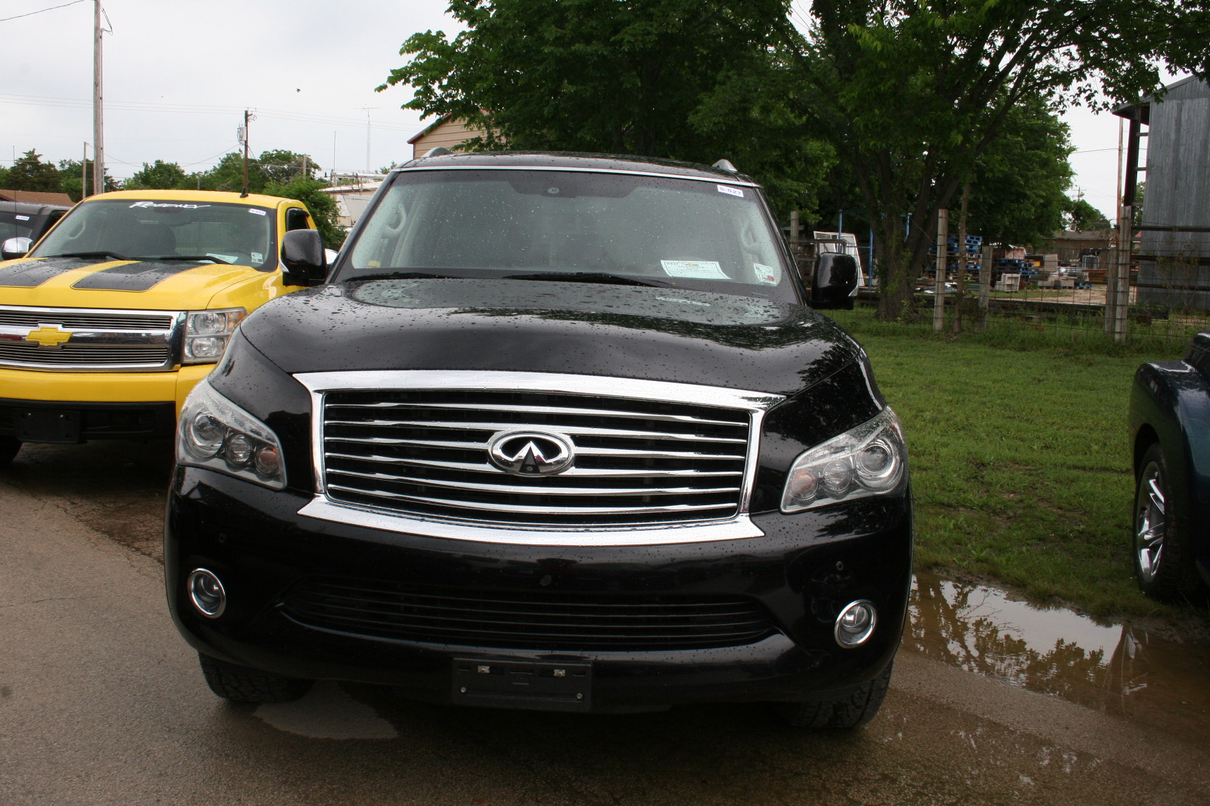 0th Image of a 2012 INFINITI QX56