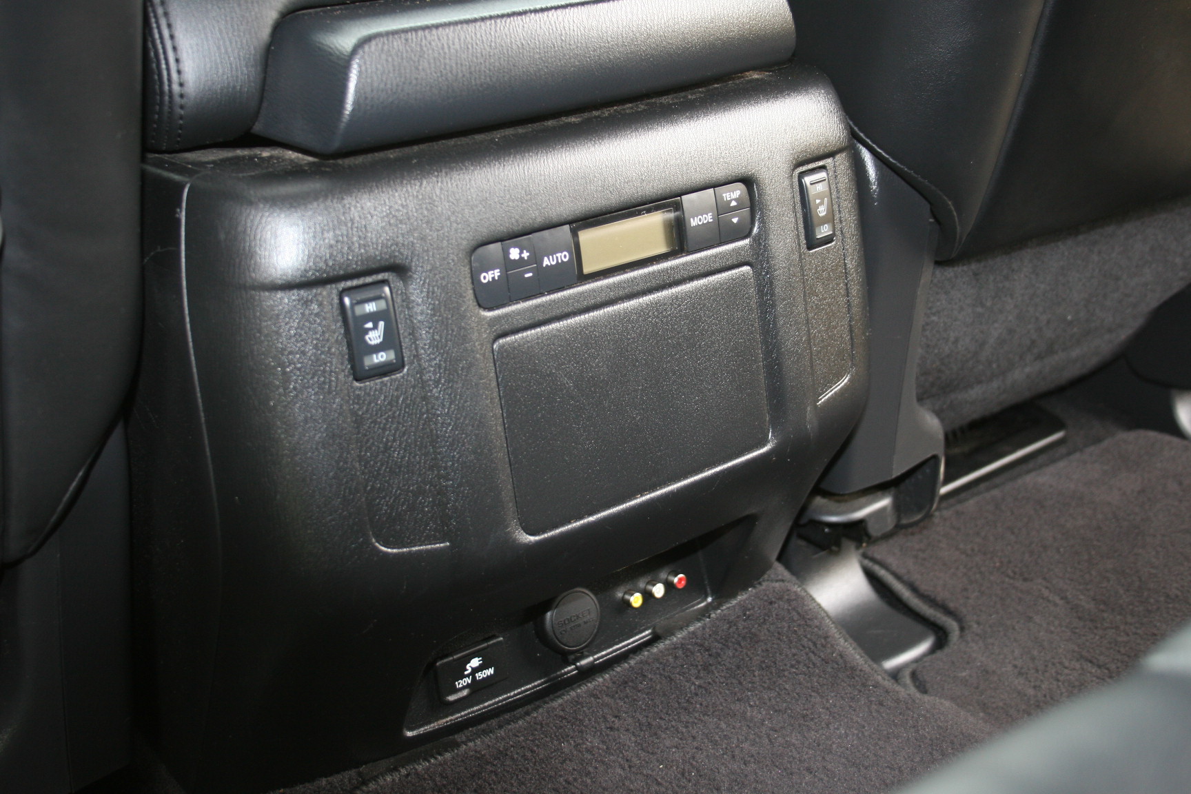 10th Image of a 2012 INFINITI QX56