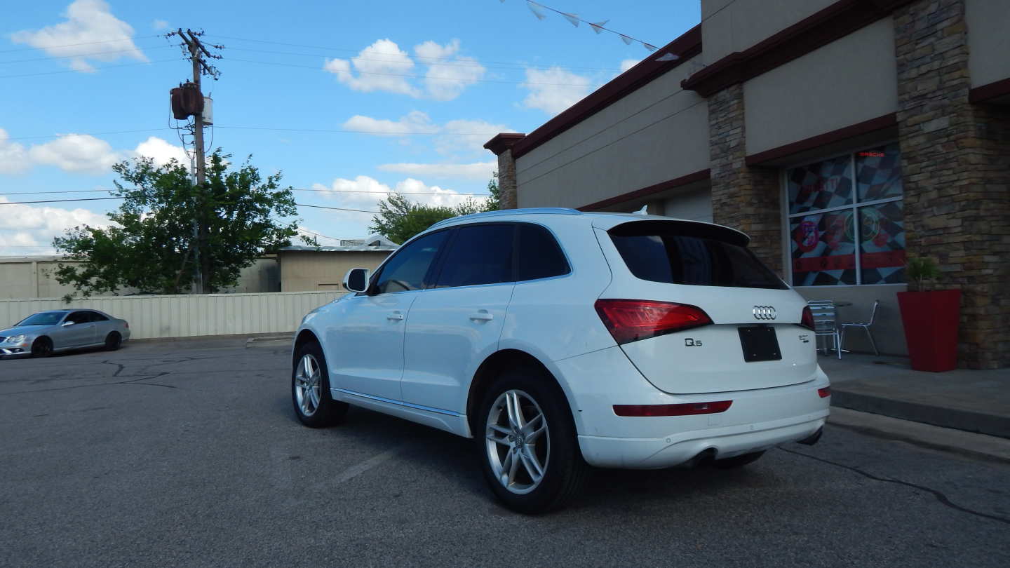 3rd Image of a 2013 AUDI Q5 PREMIUM PLUS