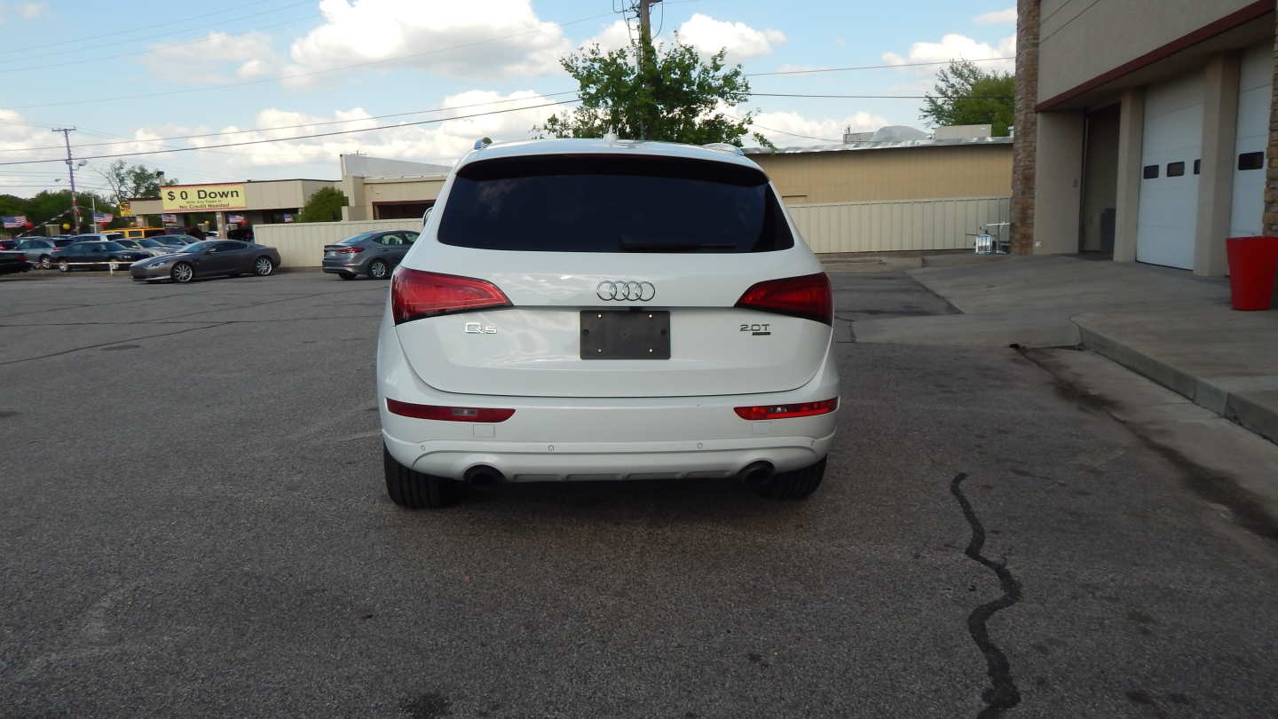 4th Image of a 2013 AUDI Q5 PREMIUM PLUS