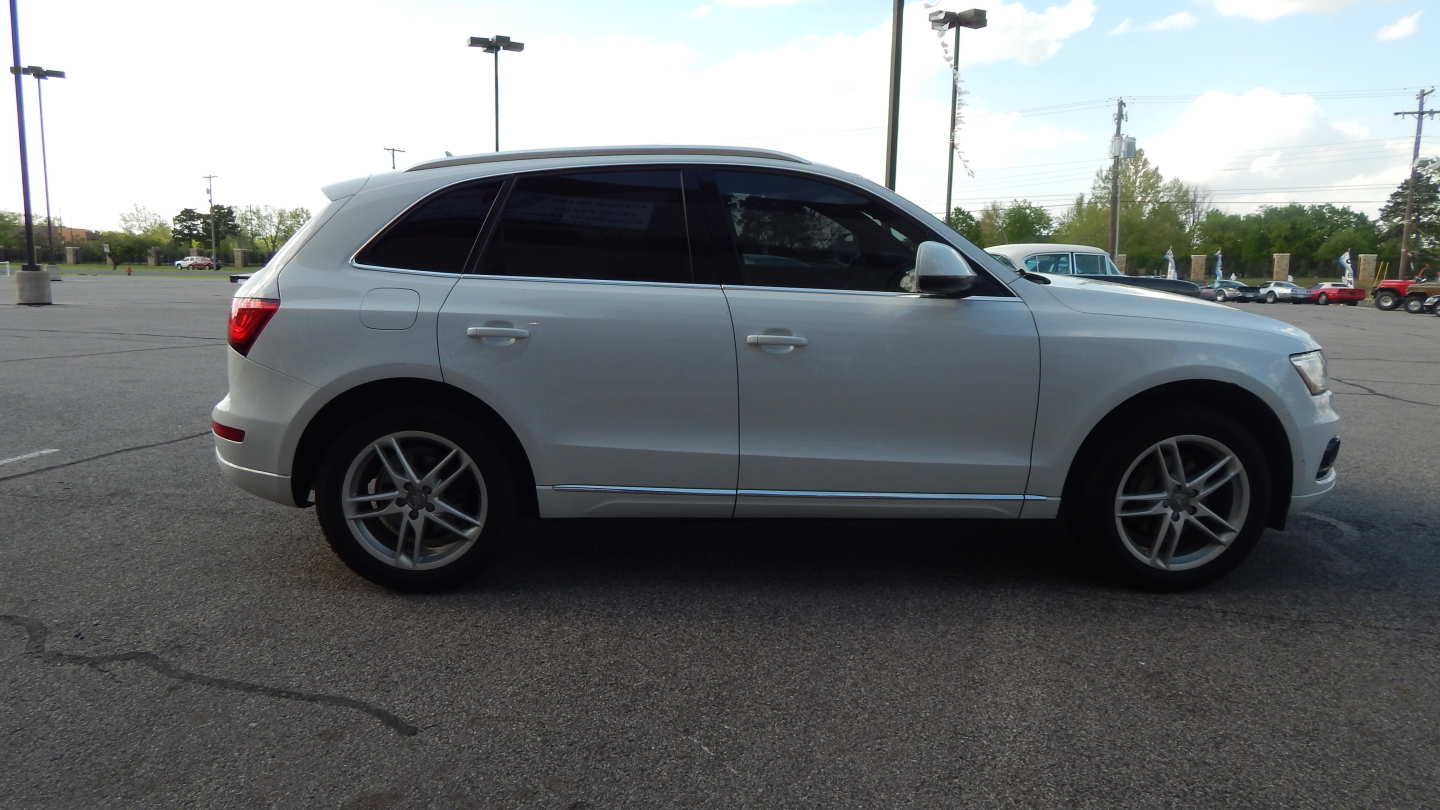 7th Image of a 2013 AUDI Q5 PREMIUM PLUS