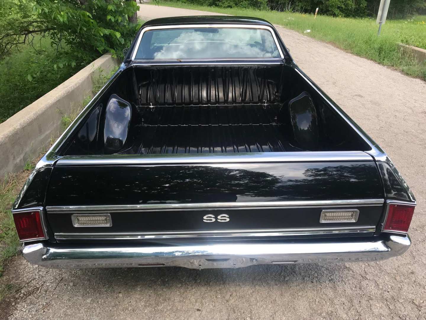 3rd Image of a 1972 CHEVROLET EL CAMINO