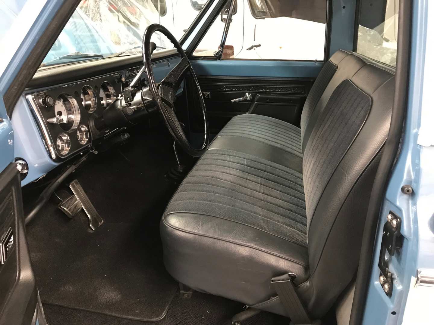 4th Image of a 1972 CHEVROLET K10
