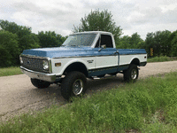 Image 3 of 6 of a 1972 CHEVROLET K10