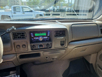 Image 6 of 7 of a 2000 FORD EXCURSION