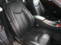 Image 8 of 12 of a 2008 MERCEDES-BENZ SL550