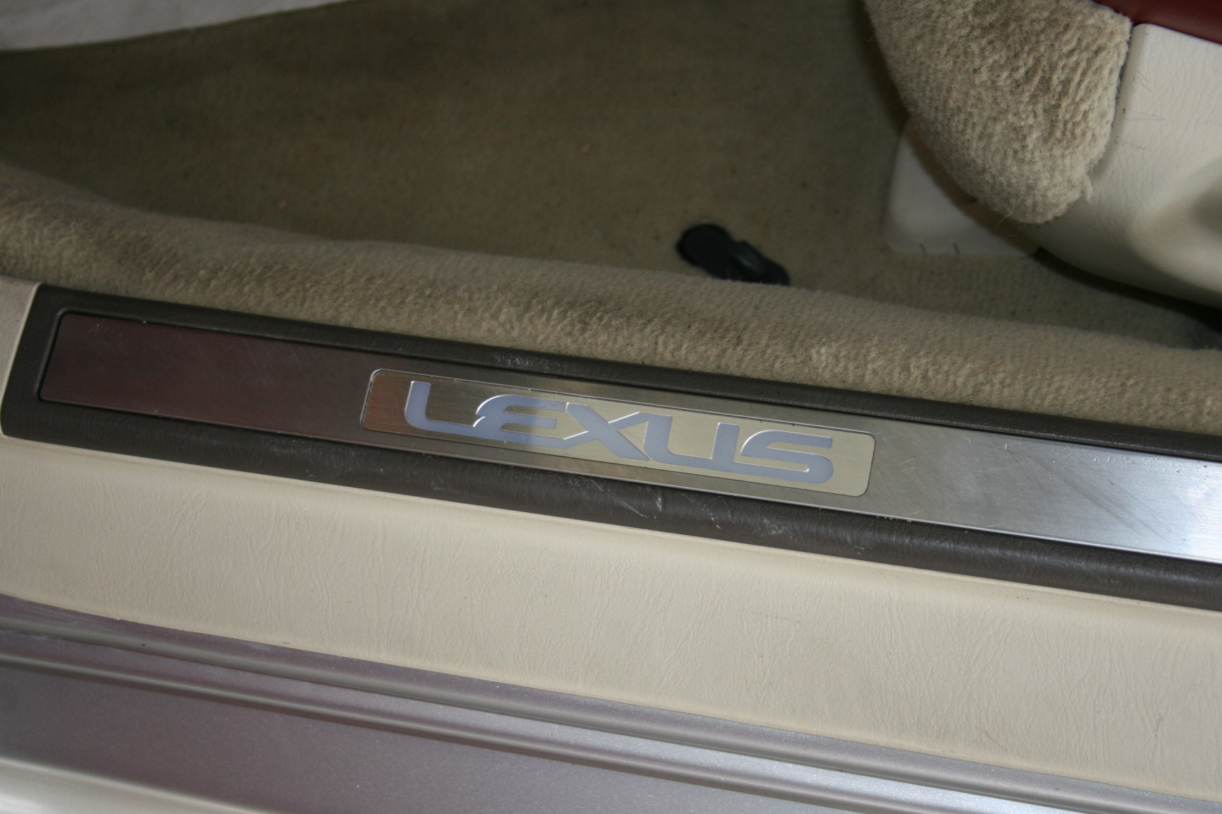 6th Image of a 2006 LEXUS SC 430