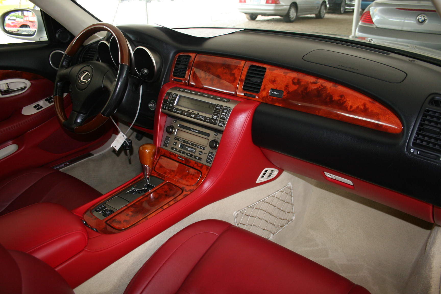 8th Image of a 2006 LEXUS SC 430