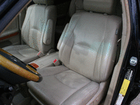 Image 6 of 16 of a 2007 LEXUS RX 400H