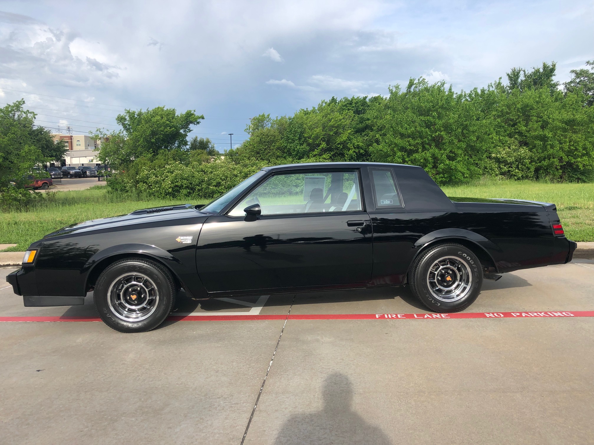3rd Image of a 1987 BUICK REGAL GRAND NATIONAL