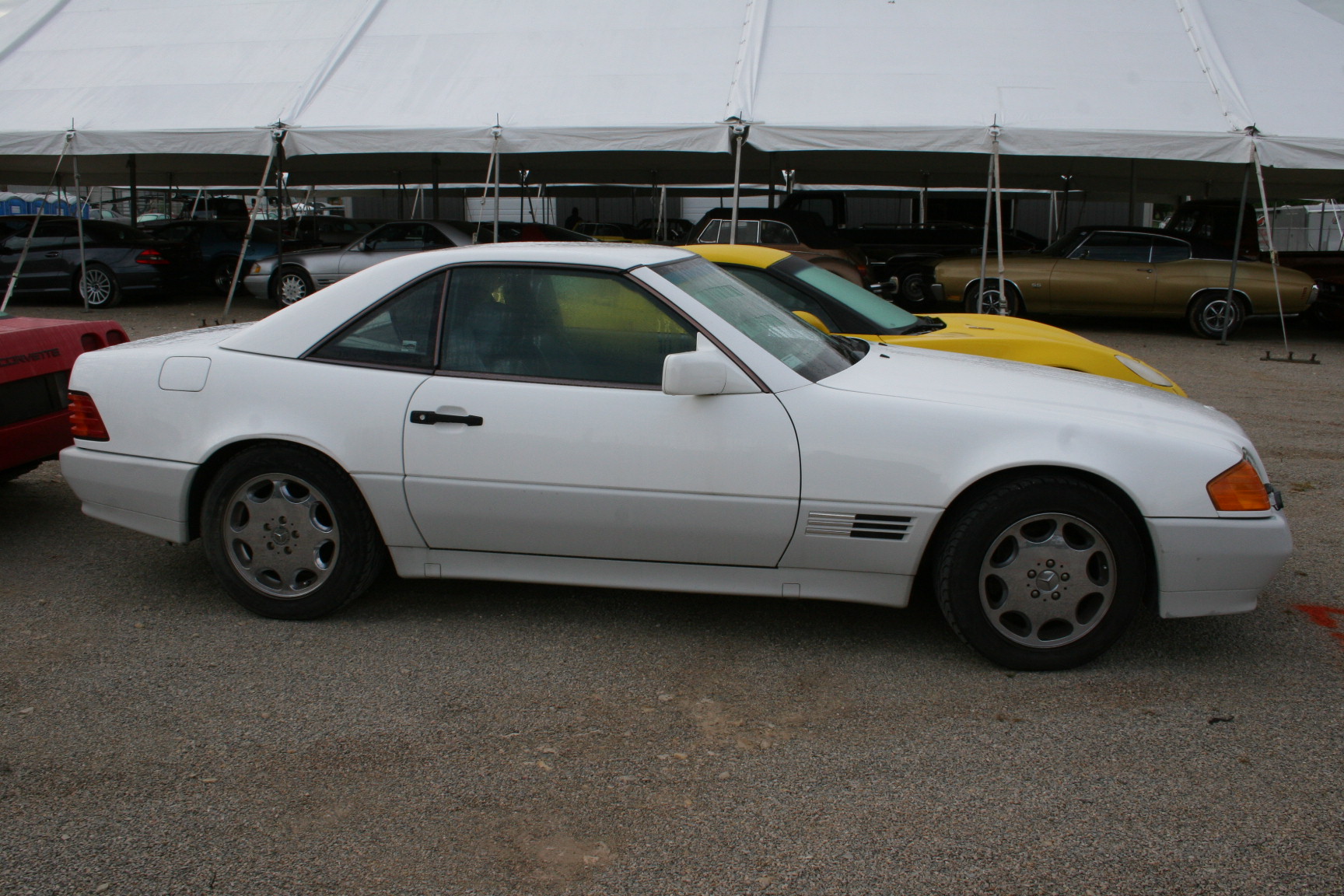 2nd Image of a 1994 MERCEDES-BENZ SL500