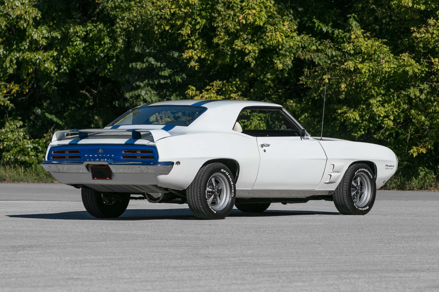 1st Image of a 1969 PONTIAC FIREBIRD