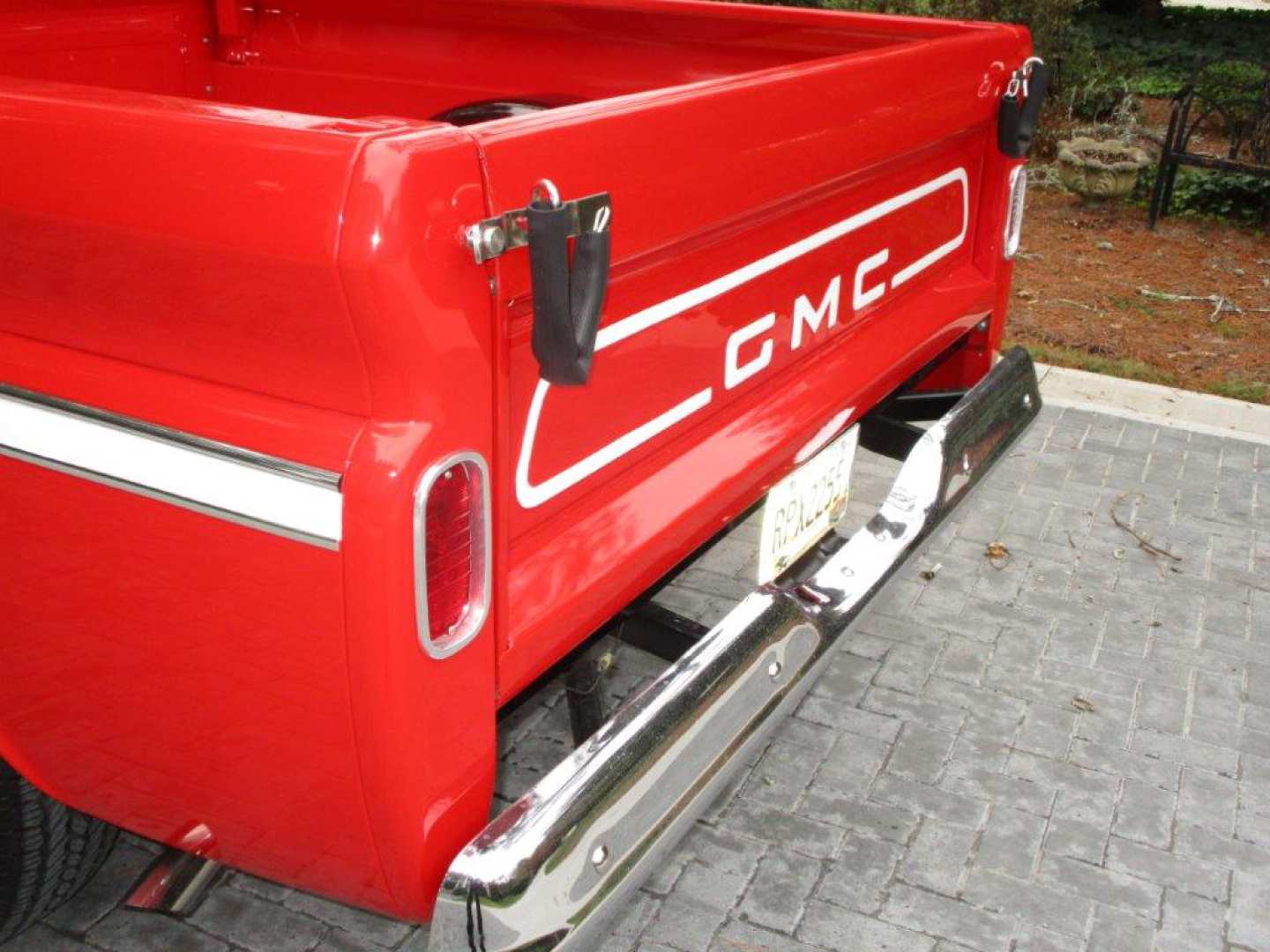 11th Image of a 1965 GMC TRUCK C10