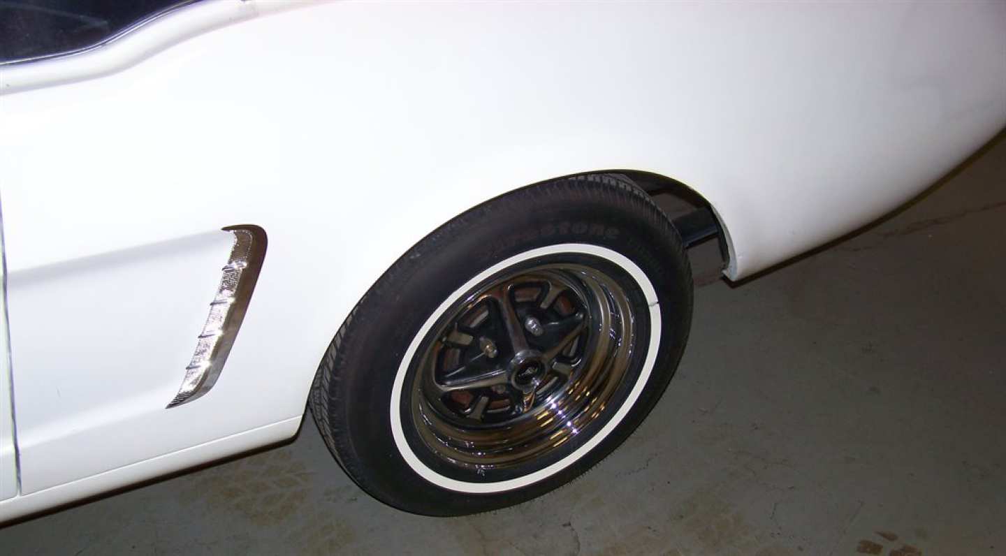 5th Image of a 1965 FORD MUSTANG