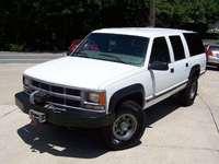 Image 1 of 11 of a 1999 CHEVROLET SUBURBAN K2500