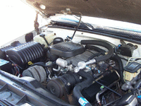 Image 10 of 11 of a 1999 CHEVROLET SUBURBAN K2500