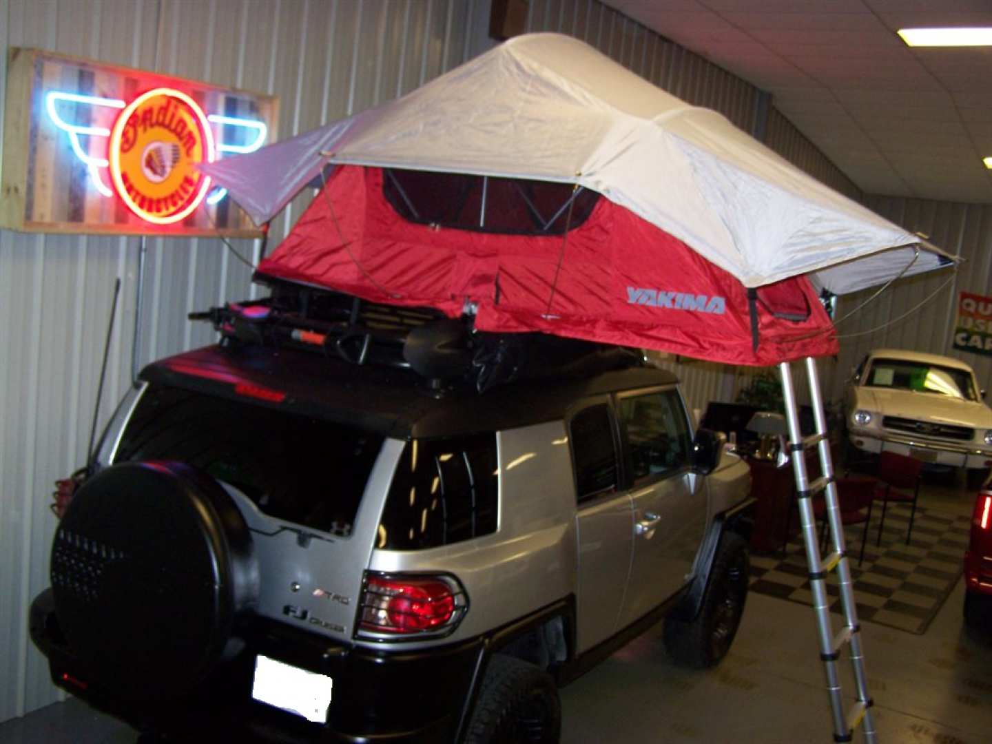 6th Image of a 2007 TOYOTA FJ CRUISER S